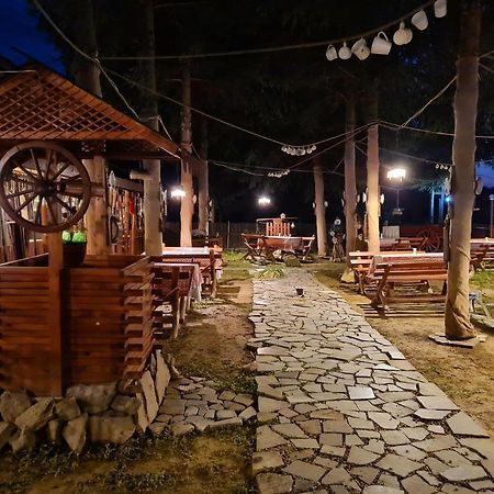 ホテルLa Padure Brebu エクステリア 写真